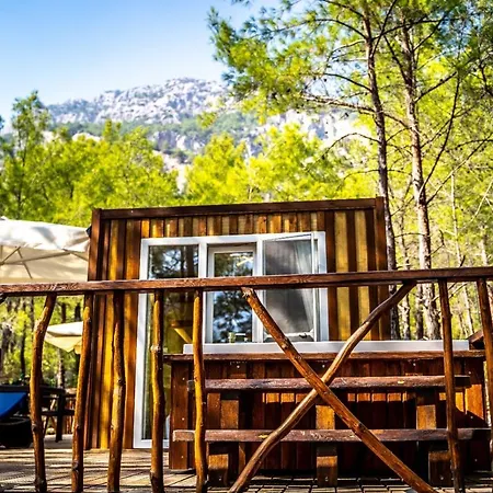 Panzió Pydnai_village Gavuragili